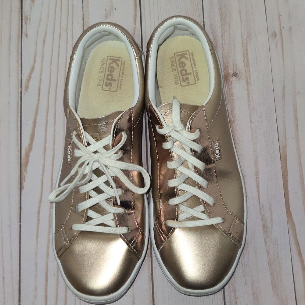 Ked's Women's Ace Gold Leather Lace Up Casual Sneakers Size 5